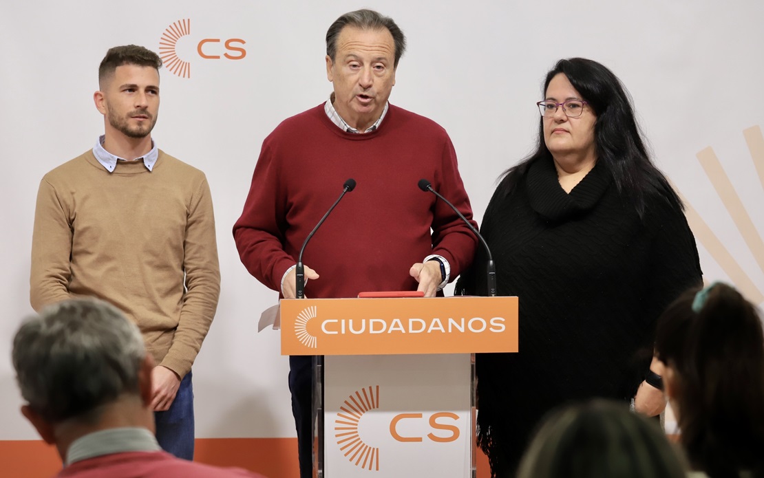 Cs Presenta A Sus Candidatos Para Las Alcald As De Olivenza Y