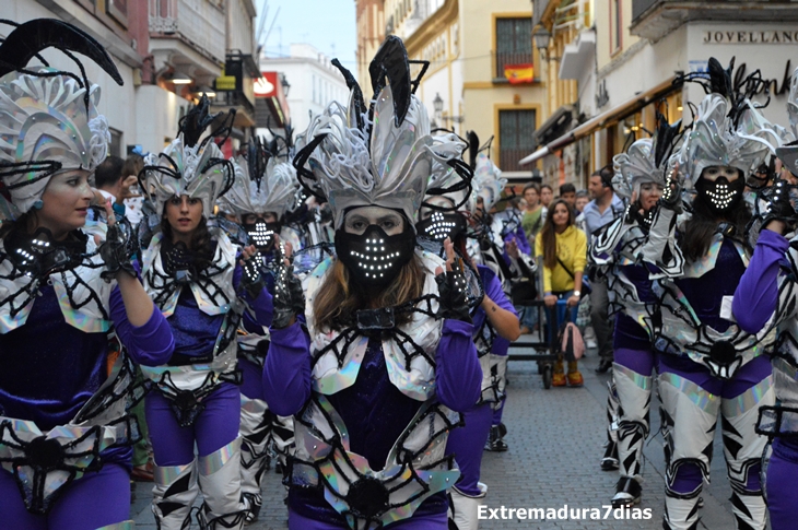 Imágenes que el Carnaval de Badajoz dejó este fin de semana en Sevilla