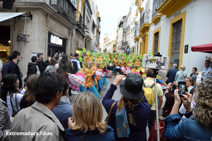 Imágenes que el Carnaval de Badajoz dejó este fin de semana en Sevilla