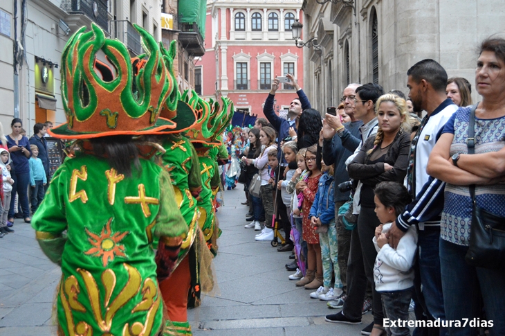 Imágenes que el Carnaval de Badajoz dejó este fin de semana en Sevilla