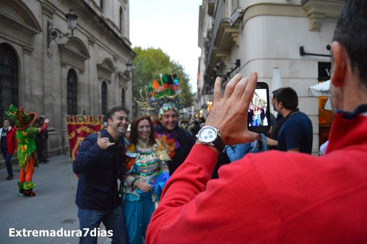 Imágenes que el Carnaval de Badajoz dejó este fin de semana en Sevilla