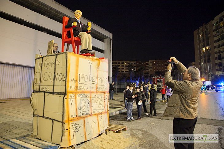 Imágenes de Las Candelas de Santa Marina en Badajoz