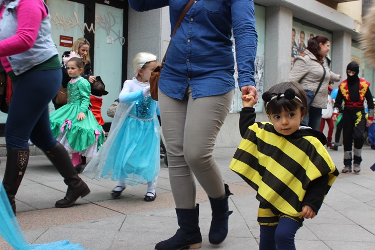 Imágenes del desfile infantil del Carnaval Romano