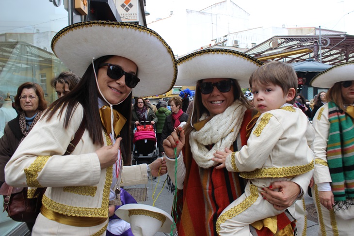 Imágenes del desfile infantil del Carnaval Romano