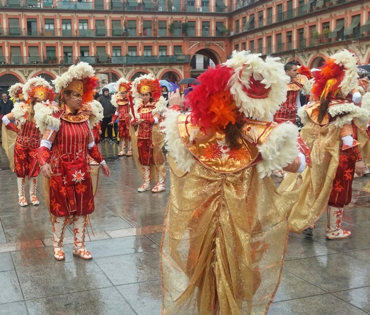 El Carnaval de Badajoz deslumbra en Cádiz y Córdoba este fin de semana