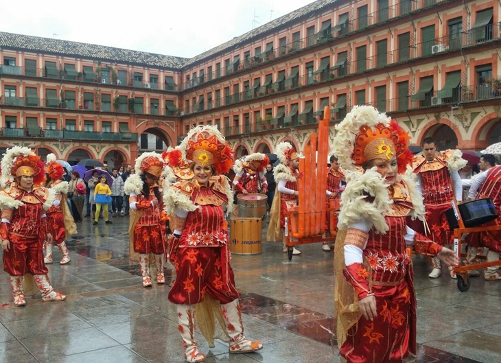 El Carnaval de Badajoz deslumbra en Cádiz y Córdoba este fin de semana