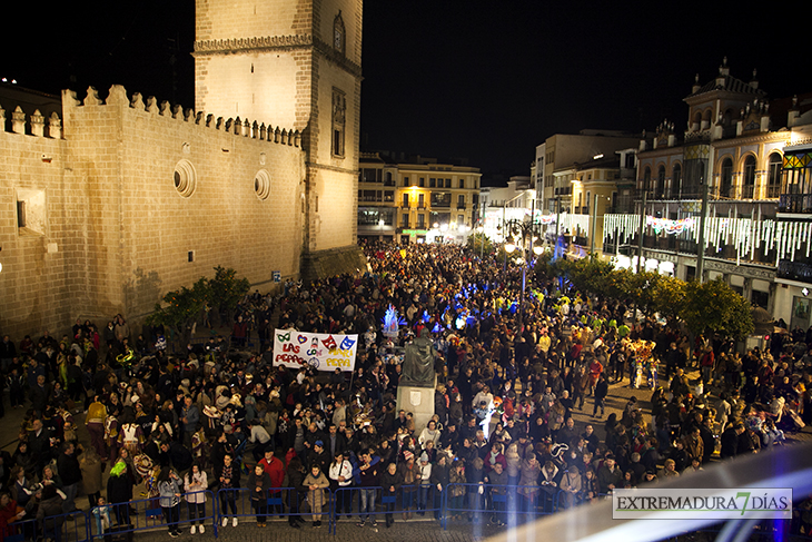 Cinco imágenes del pregón del Carnaval de Badajoz