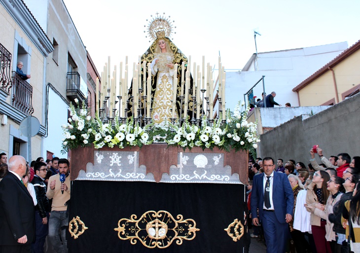 ‘Las Lágrimas’ completa su desfile procesional