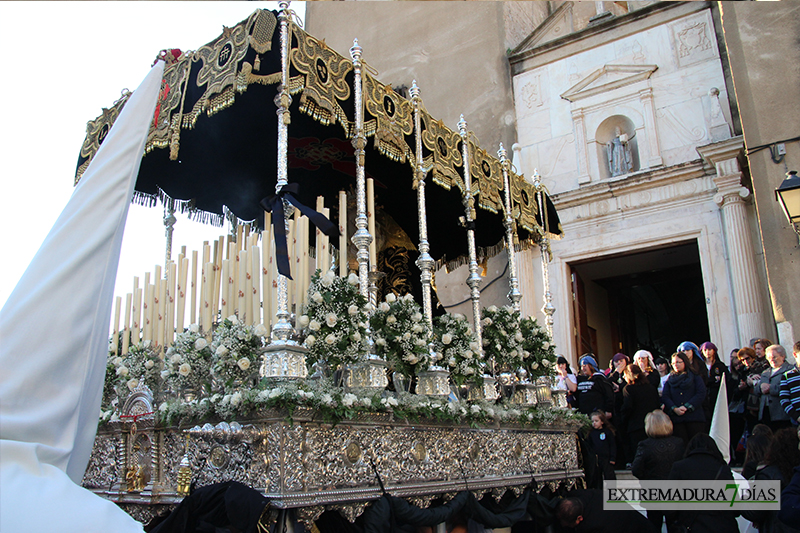 Imágenes del Viernes Santo en Badajoz