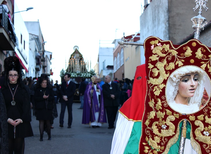 ‘Las Lágrimas’ completa su desfile procesional