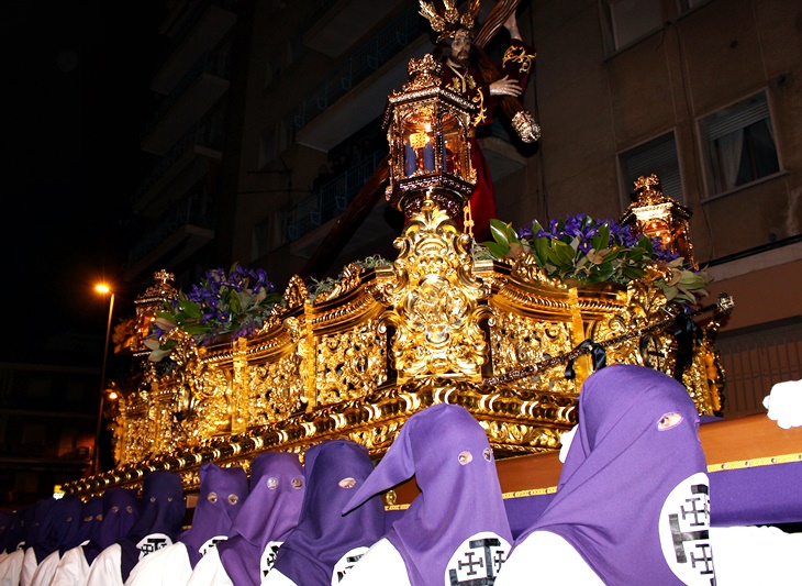 El Cristo de las Tres Caídas y el Cristo de los Remedios recorren las calles de Mérida