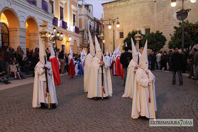 Imágenes del Viernes Santo en Badajoz