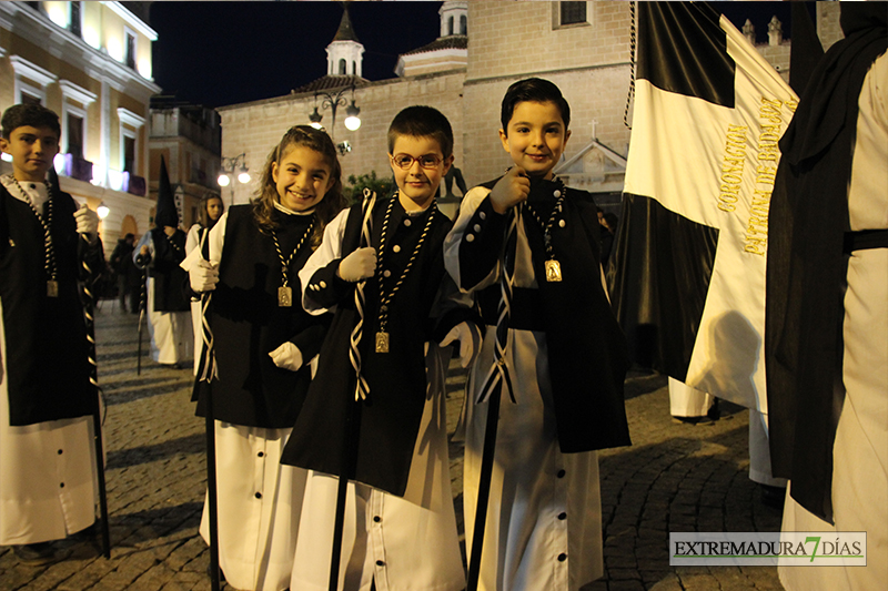 Imágenes del Viernes Santo en Badajoz