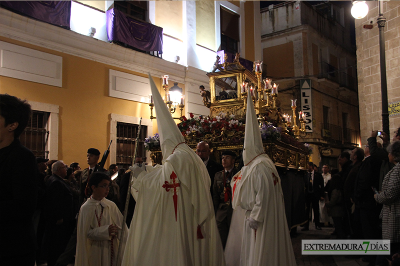 Imágenes del Viernes Santo en Badajoz