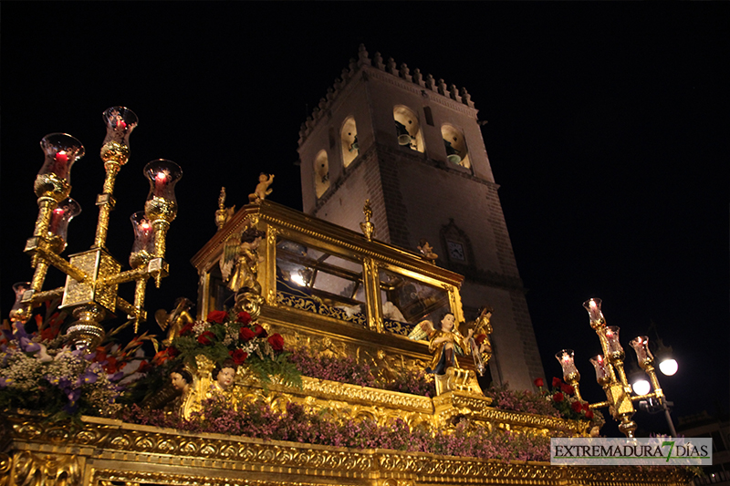 Imágenes del Viernes Santo en Badajoz