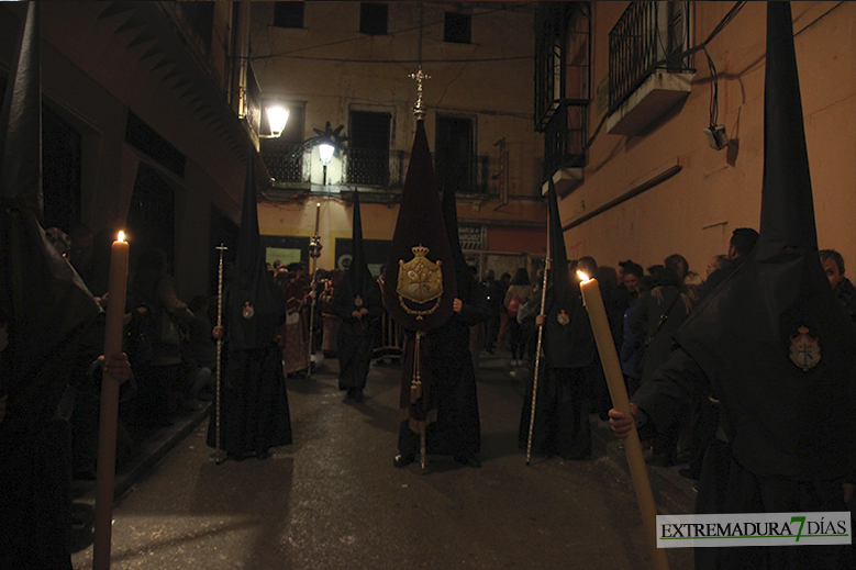 Imágenes de la Madrugada del Jueves Santo en Badajoz (GALERÍA 2)