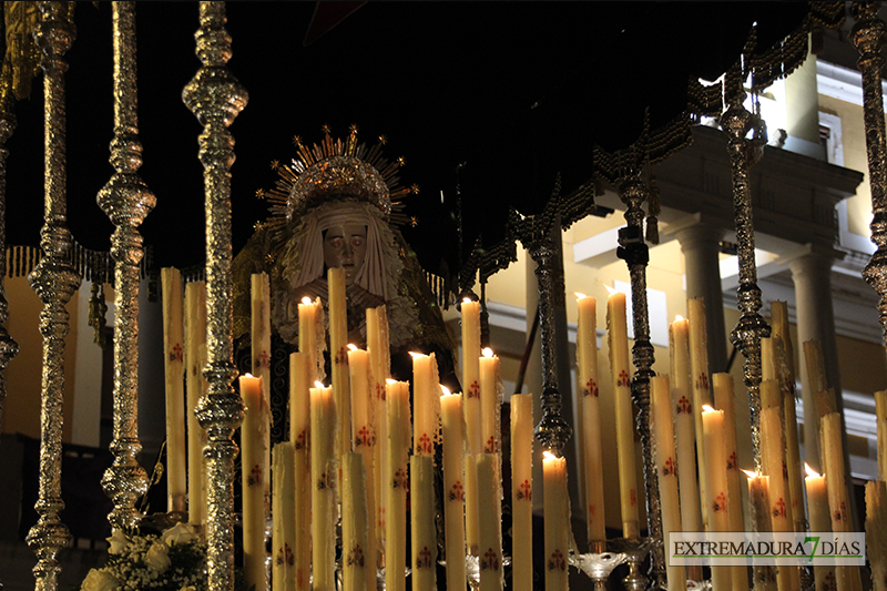 Imágenes del Viernes Santo en Badajoz