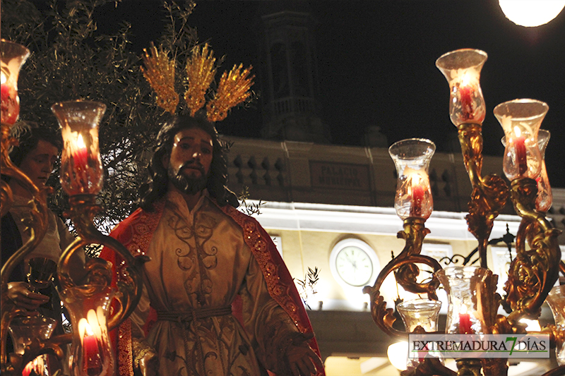 La Procesión de la Concepción recorre el centro de Badajoz