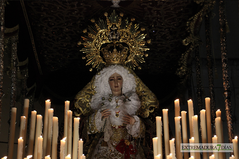 Imágenes del miércoles Santo en Badajoz