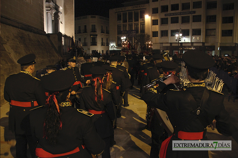 La Procesión de la Concepción recorre el centro de Badajoz