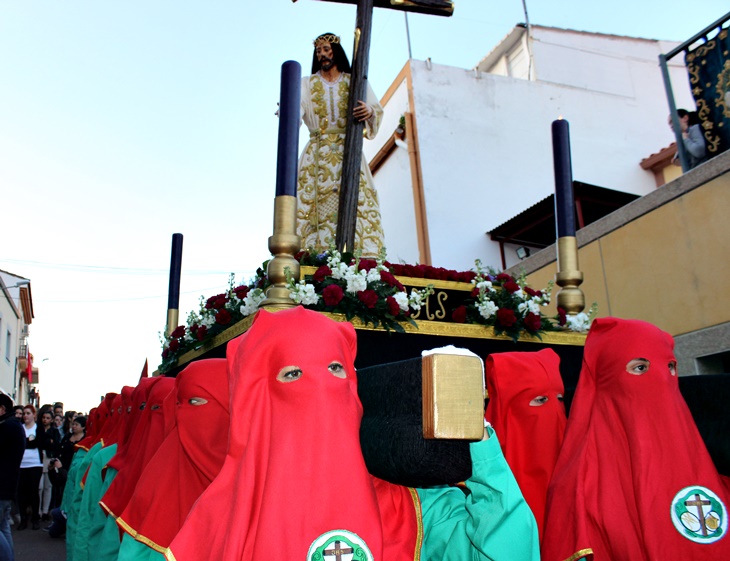 ‘Las Lágrimas’ completa su desfile procesional