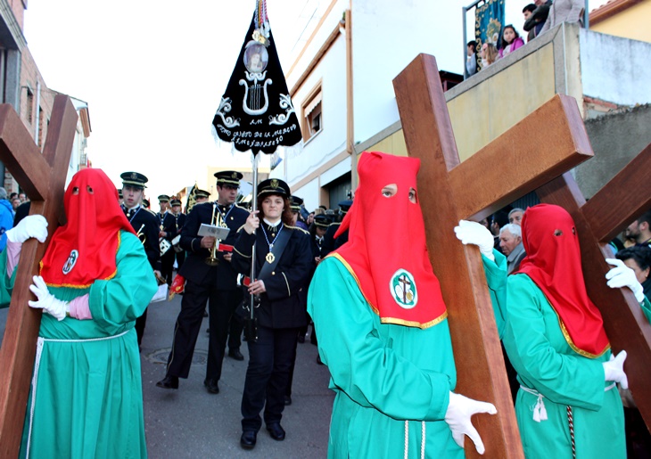 ‘Las Lágrimas’ completa su desfile procesional