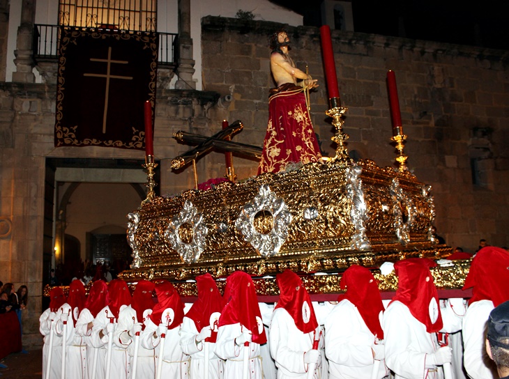 Imágenes de la procesión del Lunes Santo en Mérida