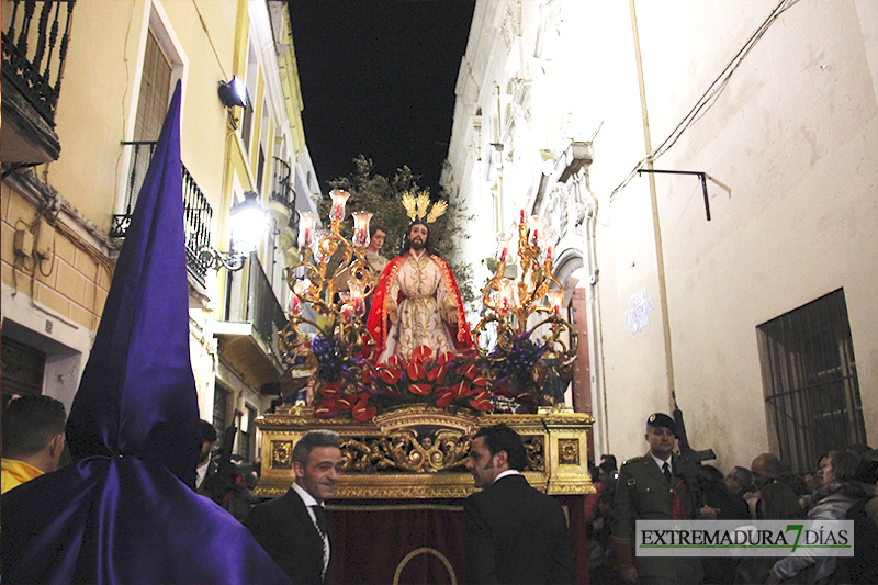 La Procesión de la Concepción recorre el centro de Badajoz