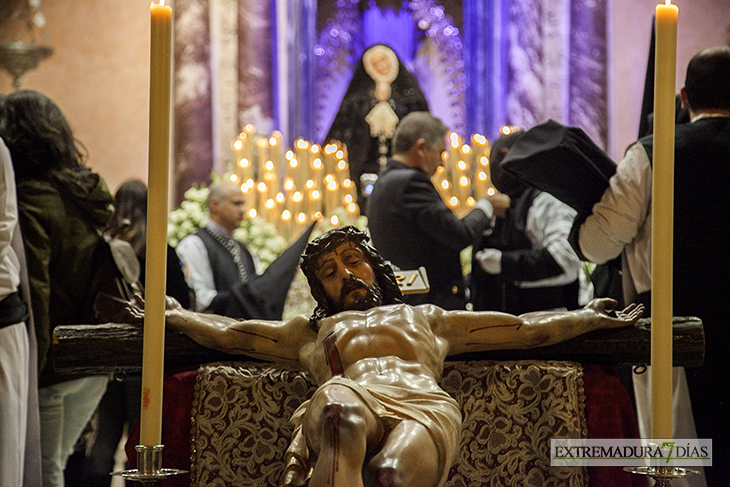 Imágenes del Viernes Santo en Badajoz