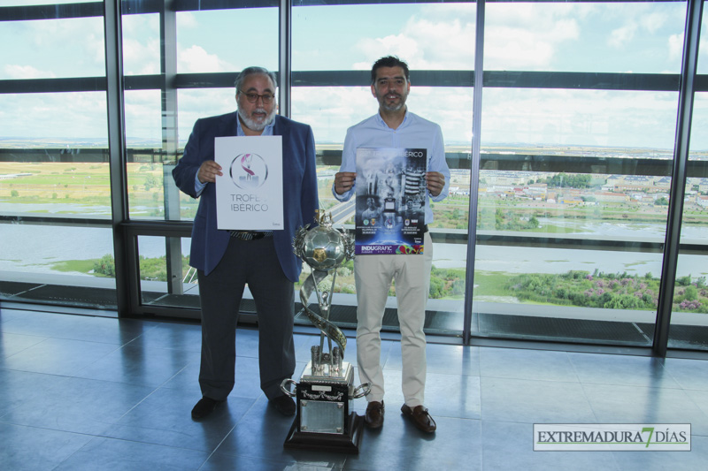 El Club Deportivo Badajoz presenta su campaña de abonos