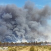 Un incendio en Bótoa amenaza varias viviendas