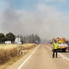 Un incendio en Bótoa amenaza varias viviendas