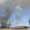 Un incendio en Bótoa amenaza varias viviendas