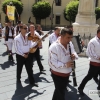 GALERÍA II - Las agrupaciones del Festival Folklórico realizan el tradicional desfile por las calles de Badajoz