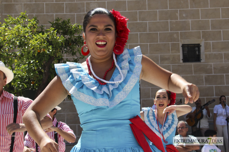 El Ayuntamiento de Badajoz da la bienvenida a las agrupaciones del Festival Folklórico