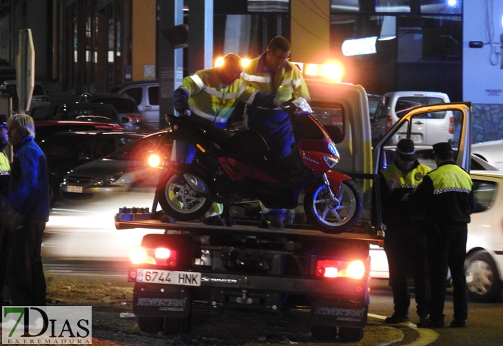 Dos trasladados al hospital tras accidentarse en Badajoz