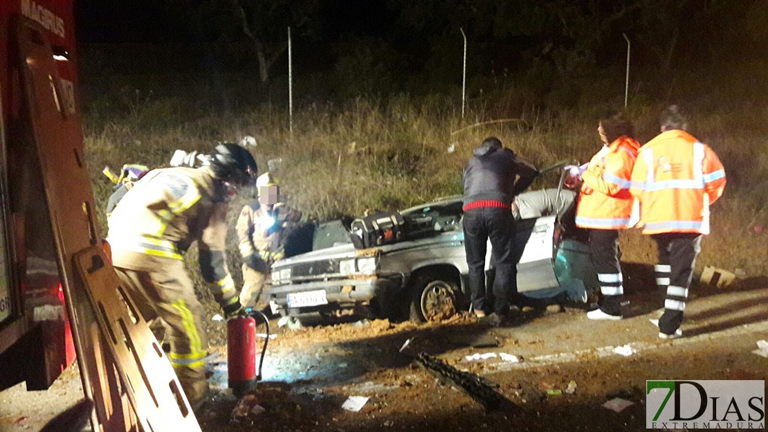 Impactante accidente en la Carretera de la Corte (Badajoz)