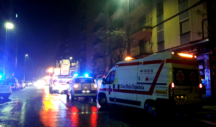 Varios heridos en el incendio de una vivienda en Cáceres