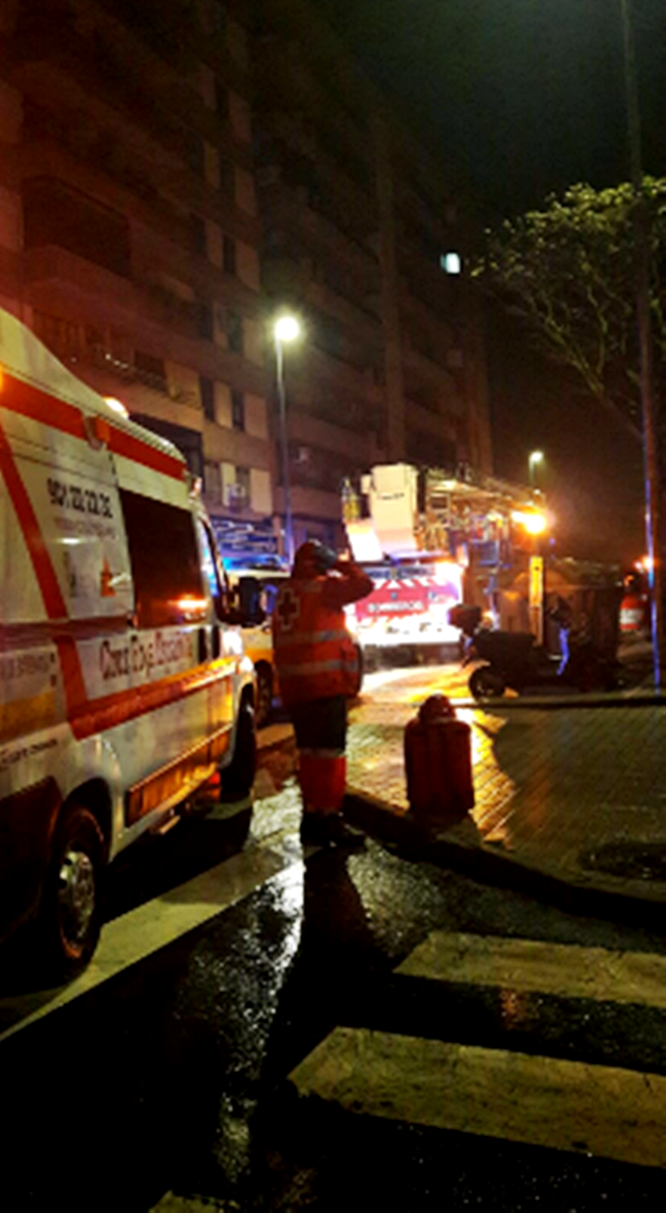 Varios heridos en el incendio de una vivienda en Cáceres