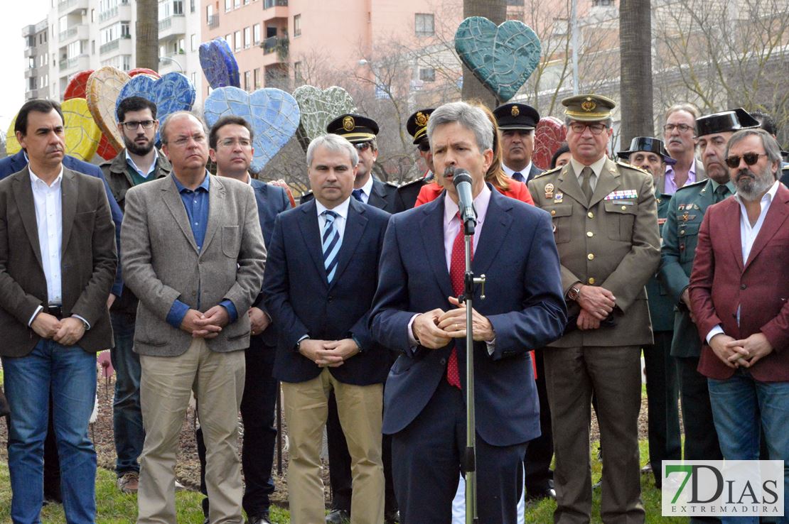 Badajoz homenajea a las víctimas del terrorismo