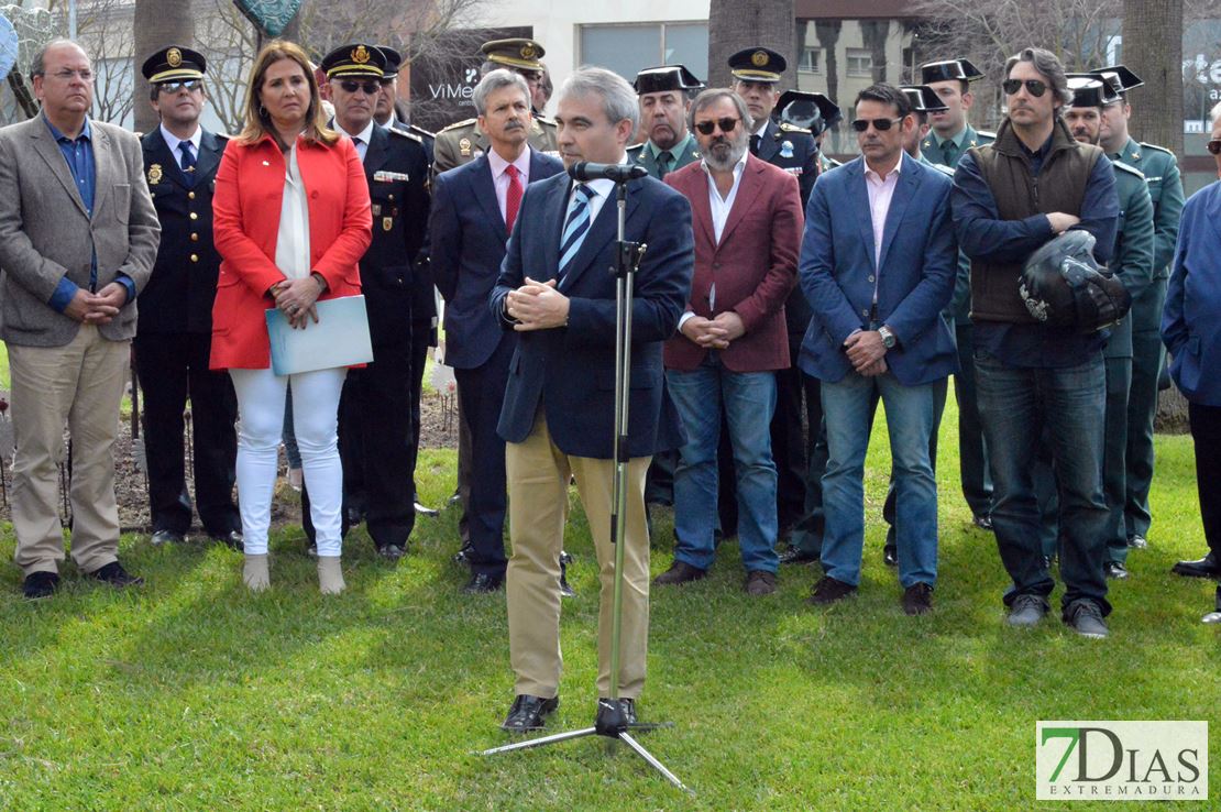 Badajoz homenajea a las víctimas del terrorismo