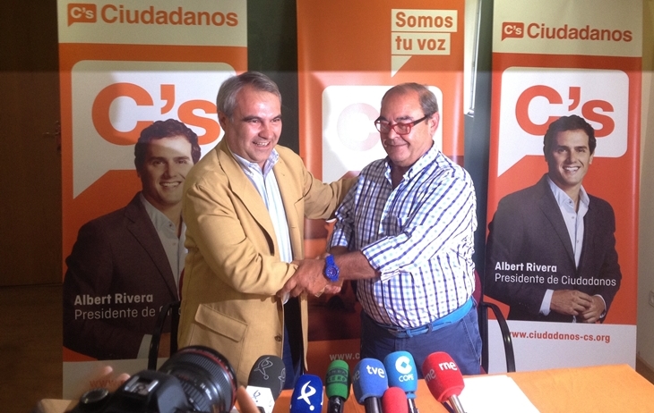 PSOE Badajoz recuerda al PP los 61 puntos incumplidos con C’s