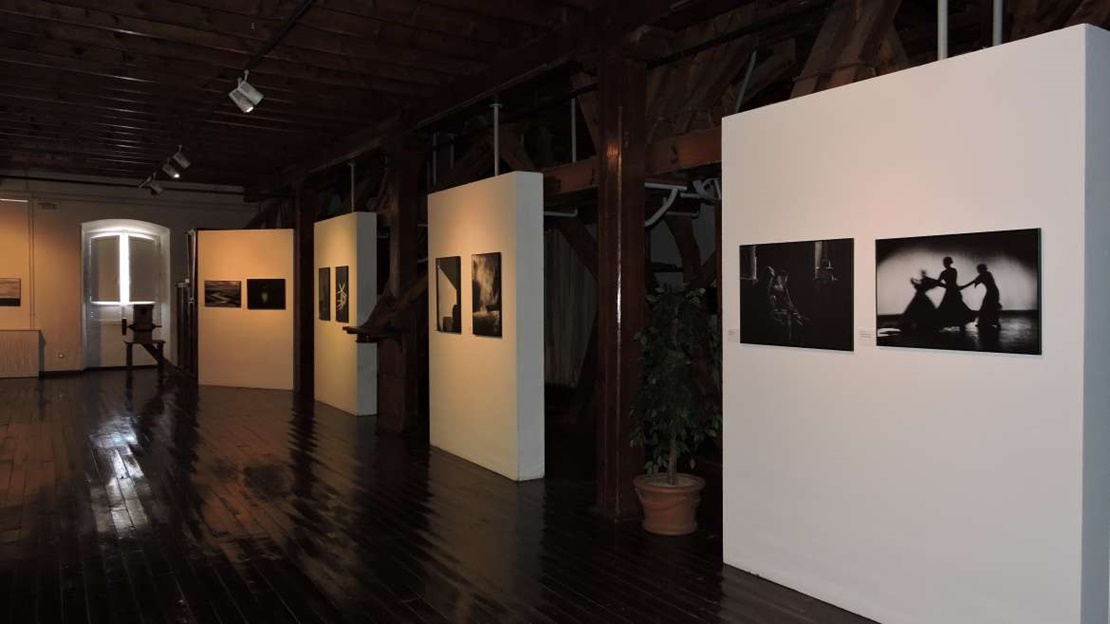 La exposición &#39;FotoExtremadura. Sombras y contraluz&#39; continúa su gira