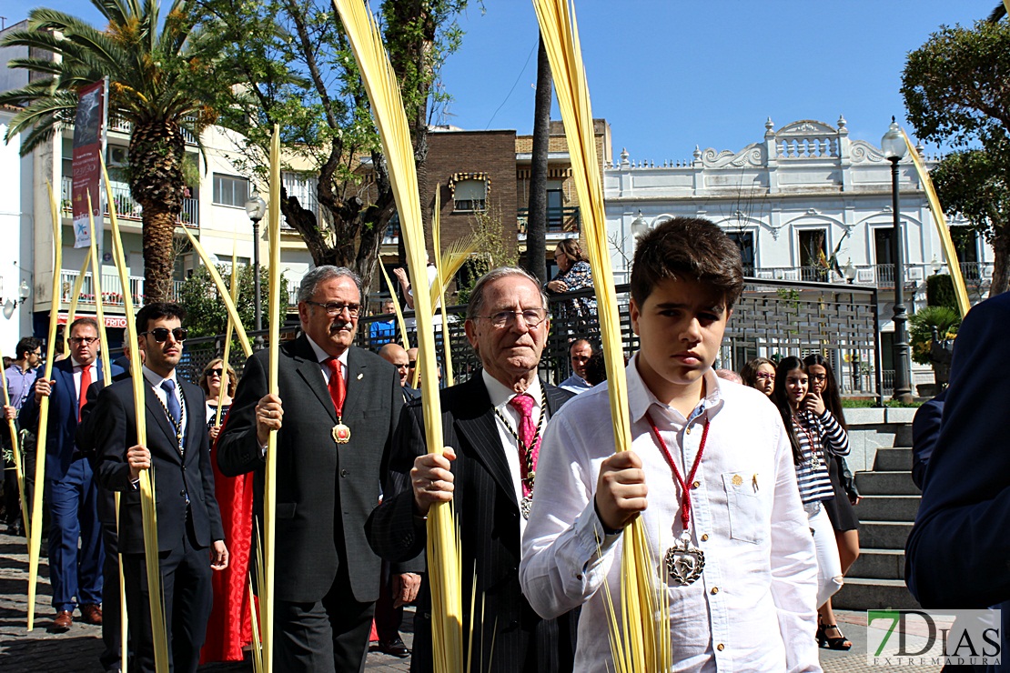 La Semana Santa de Mérida arranca con la tradicional procesión de Las Palmas