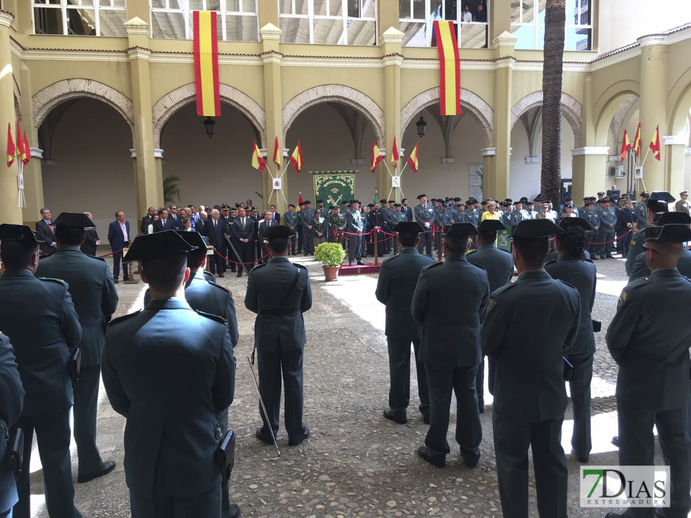 El general de brigada José Antonio Hurtado se despide de la bandera