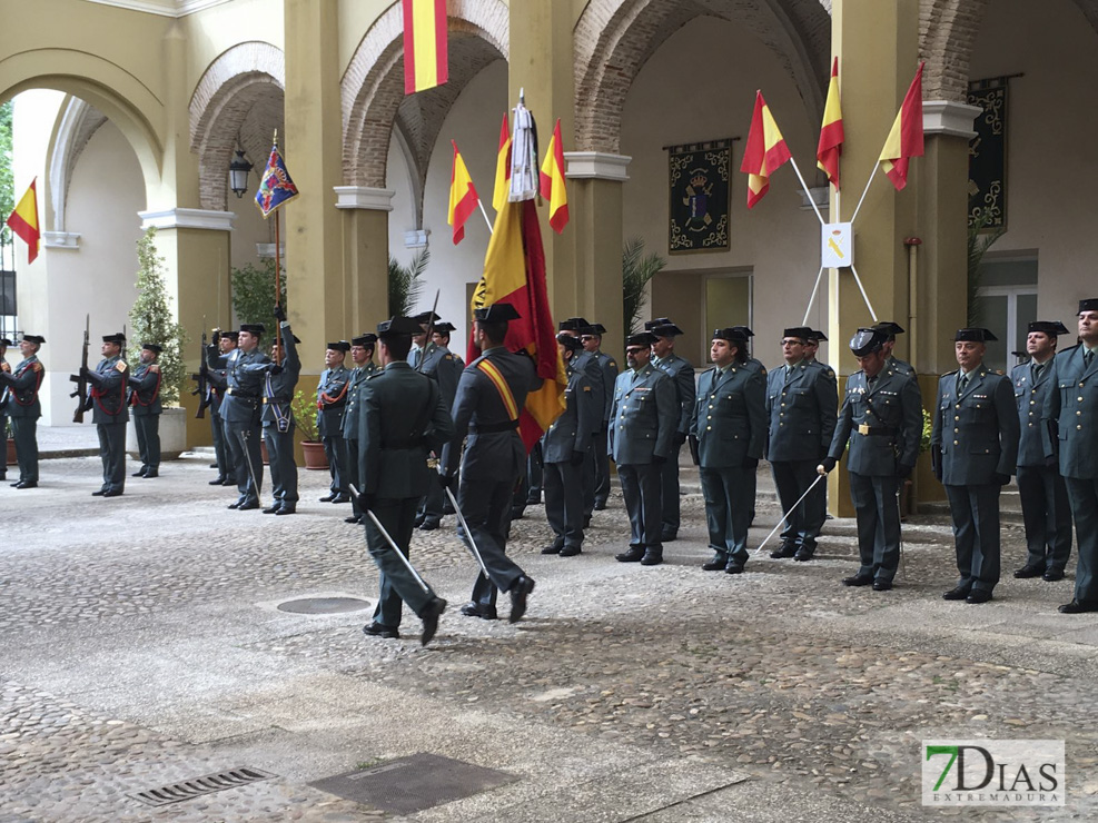 El general de brigada José Antonio Hurtado se despide de la bandera