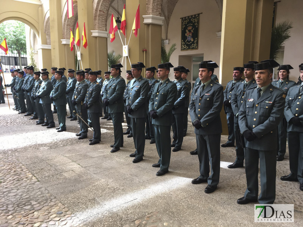 El general de brigada José Antonio Hurtado se despide de la bandera