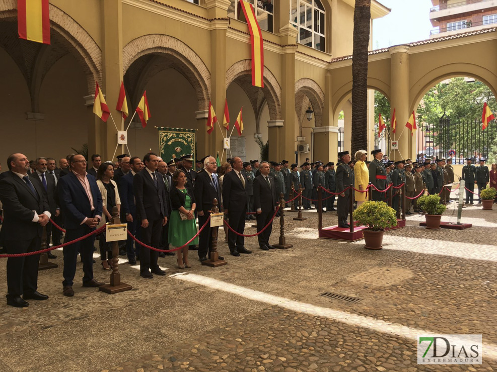 El general de brigada José Antonio Hurtado se despide de la bandera