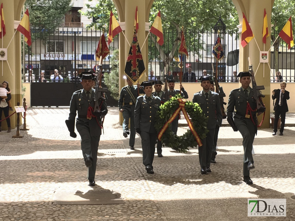 El general de brigada José Antonio Hurtado se despide de la bandera