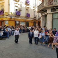 Máxima expectación para ver la salida de la Patrona de Badajoz